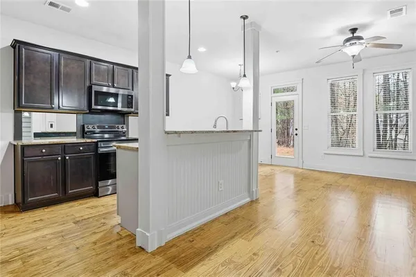 $1,850 | 501 Ridge View Crossing, Woodstock, GA 30188