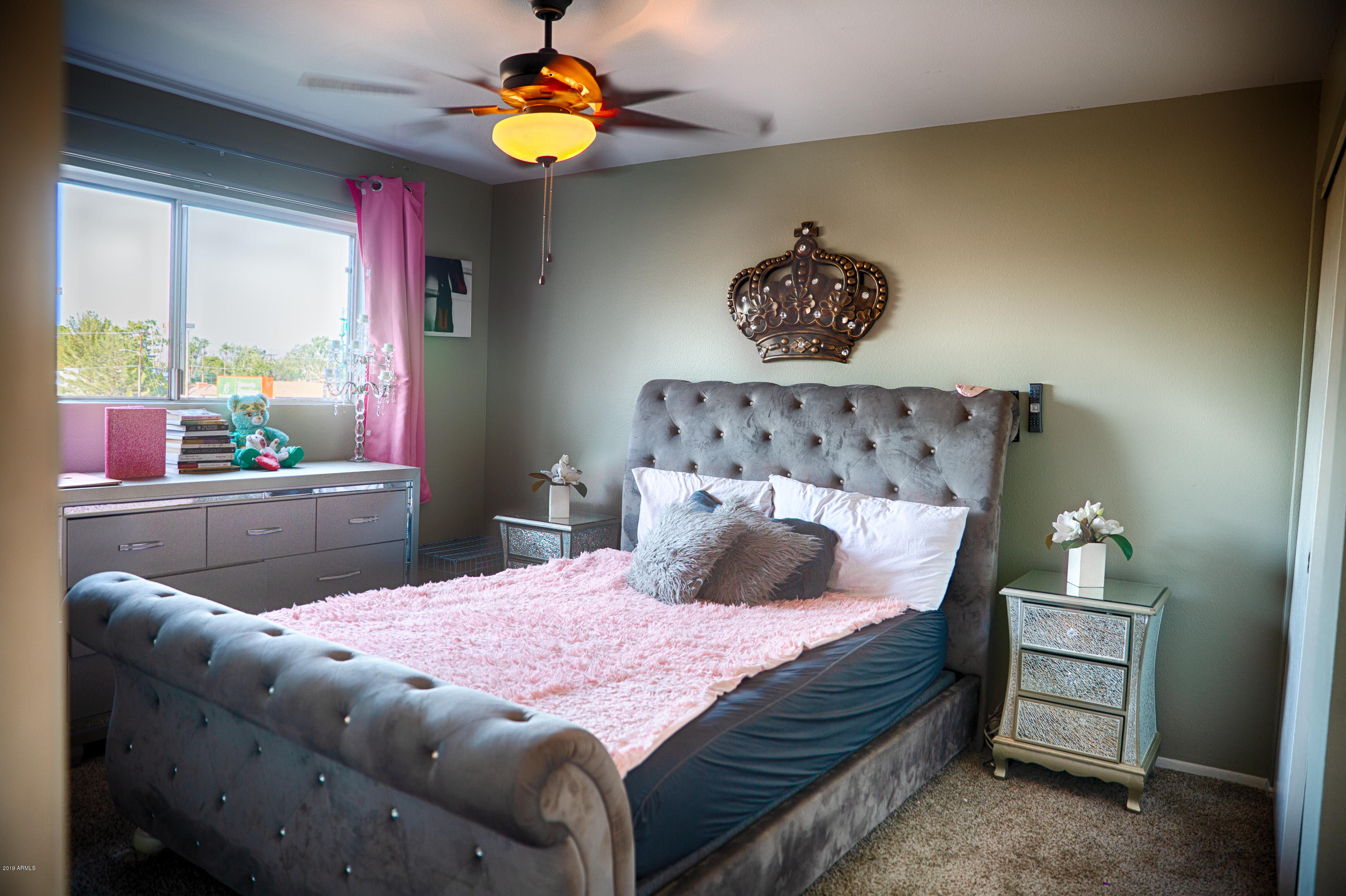 5525 East Thomas Road, Unit B12 Phoenix, AZ 85018 - Photo 11 of 20 master bedroom