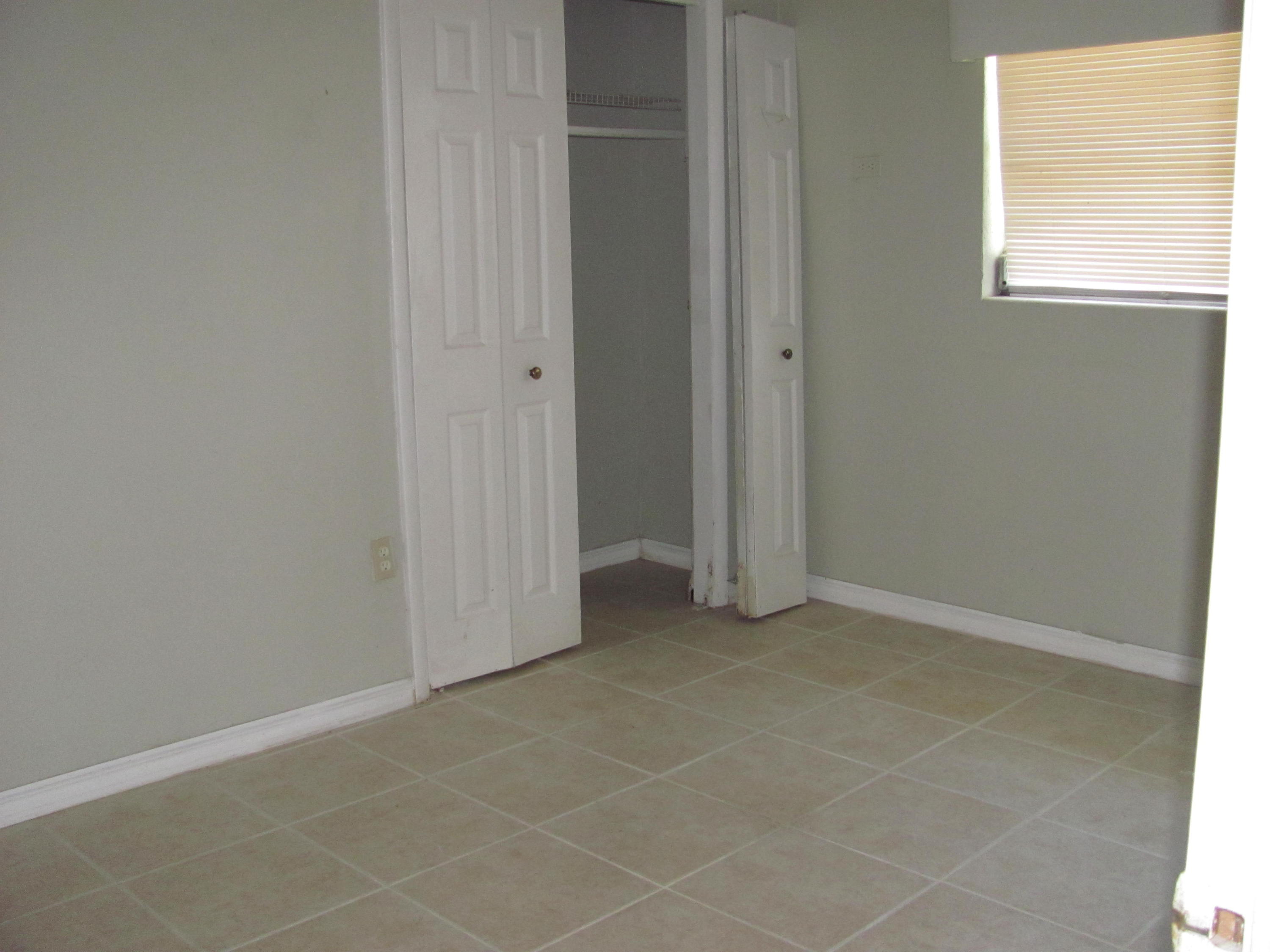 2431 Bacom Point Road Pahokee, FL 33476 - Photo 8 of 13 Bedroom