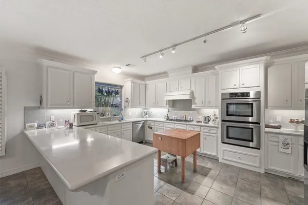 $627,000 | 31403 Helen Lane, Tomball, TX 77375