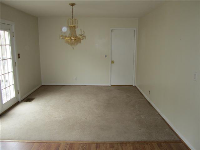 116 North Valley Road Hendersonville, TN 37075 - Photo 4 of 13 Dining Area