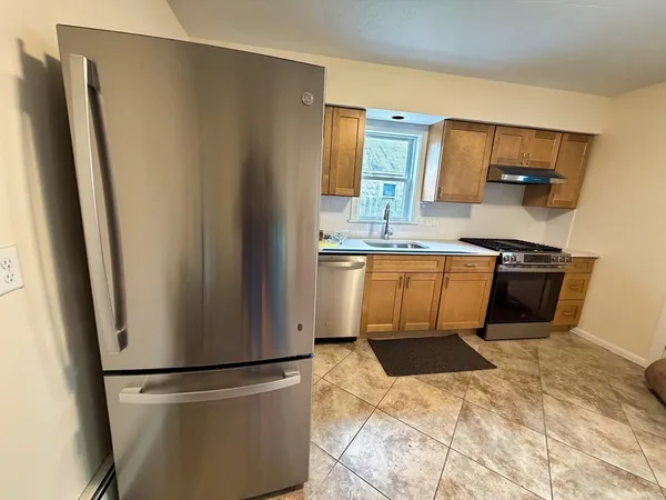 $2,450 | 12-14 Mc Kenn Street, Unit 4, Waltham, MA 02453