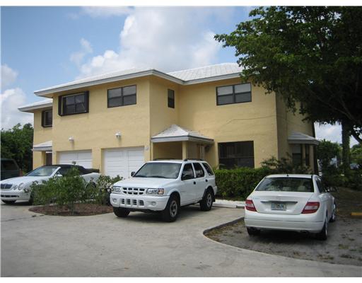 256 Southwest 6th Street Boca Raton, FL 33432 - Photo 1 of 25 Primary Photo