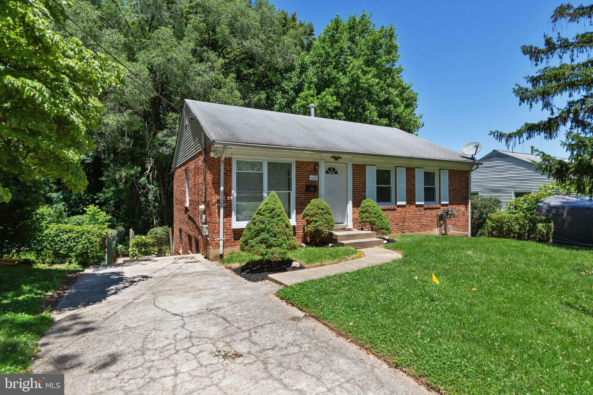 3805 Littleton Street Silver Spring, MD 20906 - Photo 3 of 41 Driveway
