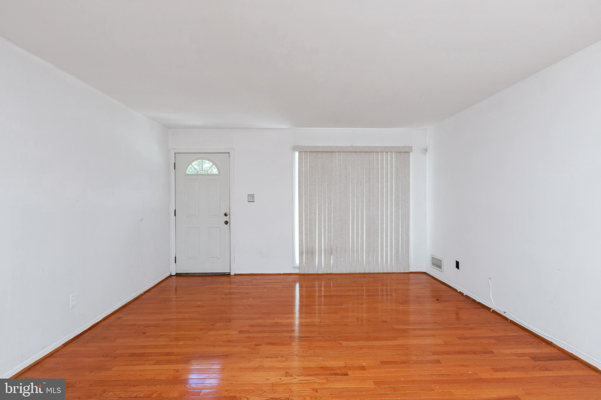 3805 Littleton Street Silver Spring, MD 20906 - Photo 5 of 41 Living Room