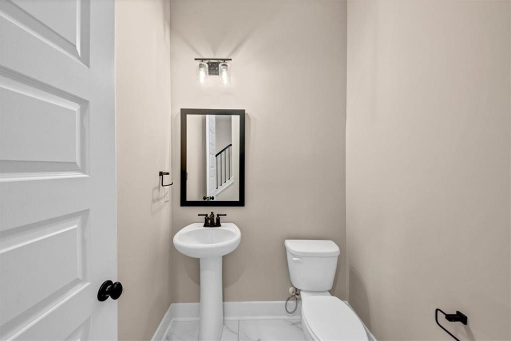 388 Oxford Road Ball Ground, GA 30107 - Photo 28 of 55