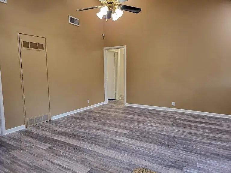 5728 Rockhill Road Fort Worth, TX 76112 - Photo 23 of 31