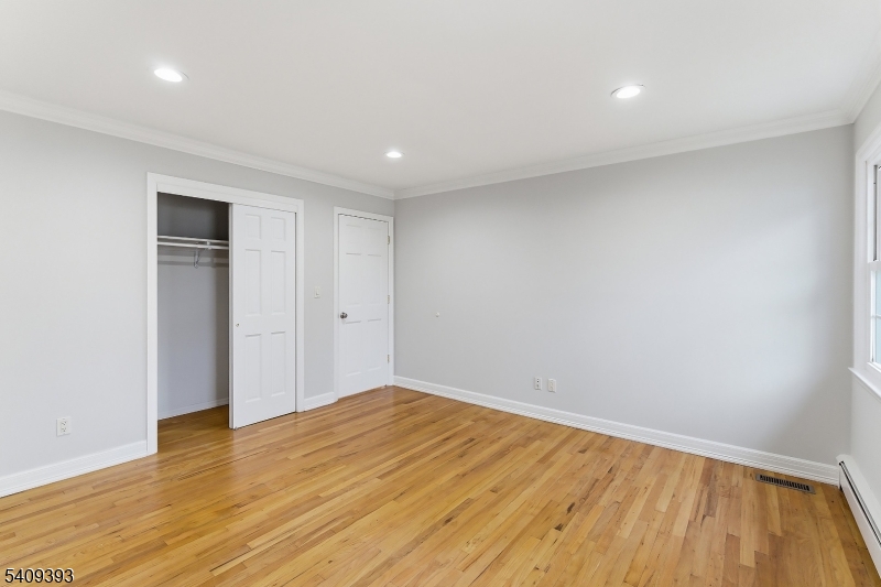 72 Prospect Street Paramus, NJ 07652 - Photo 22 of 24