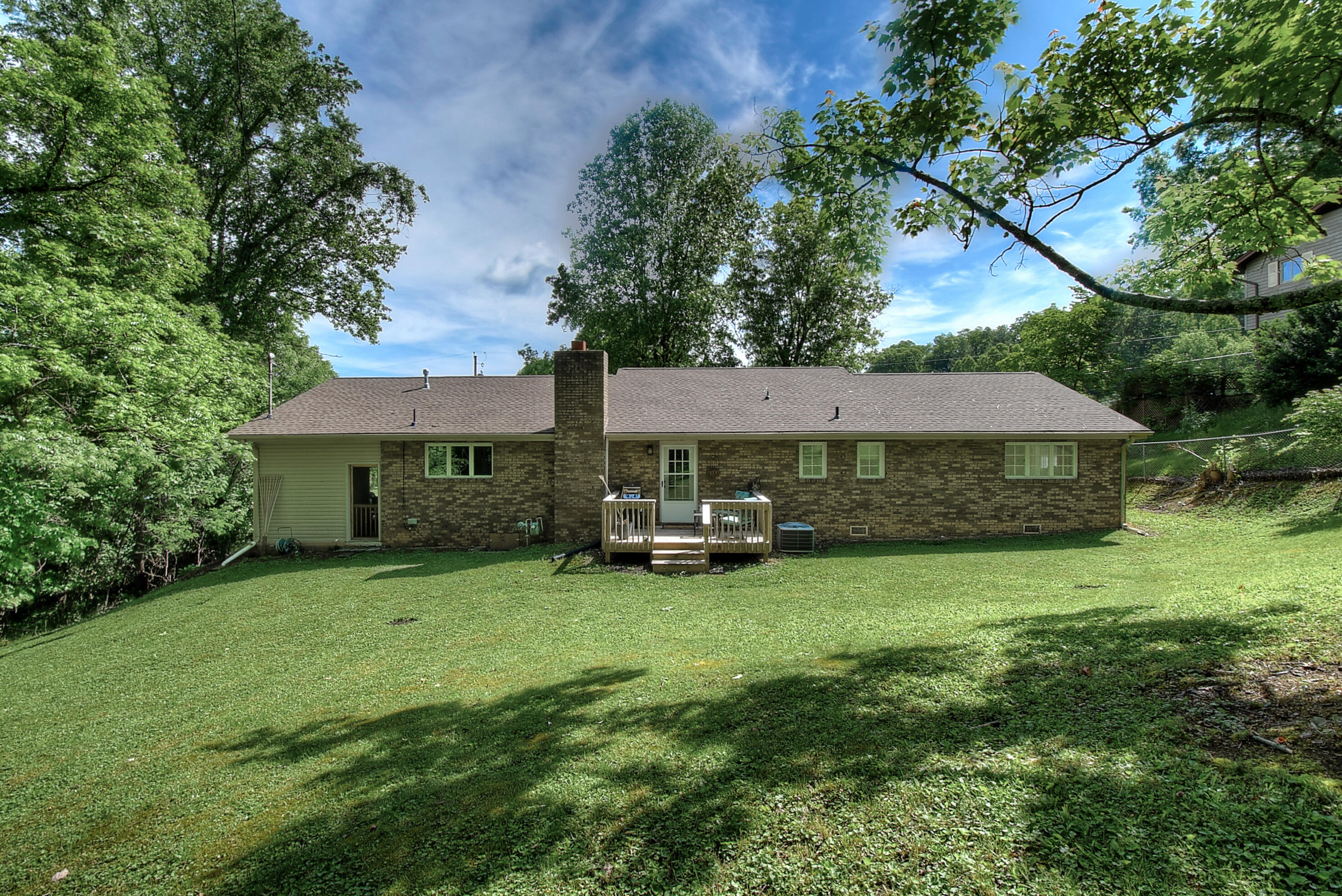 564 Jobe Road Elizabethton, TN 37643 - Photo 36 of 37 DSC_0571_2_3_4_5_6