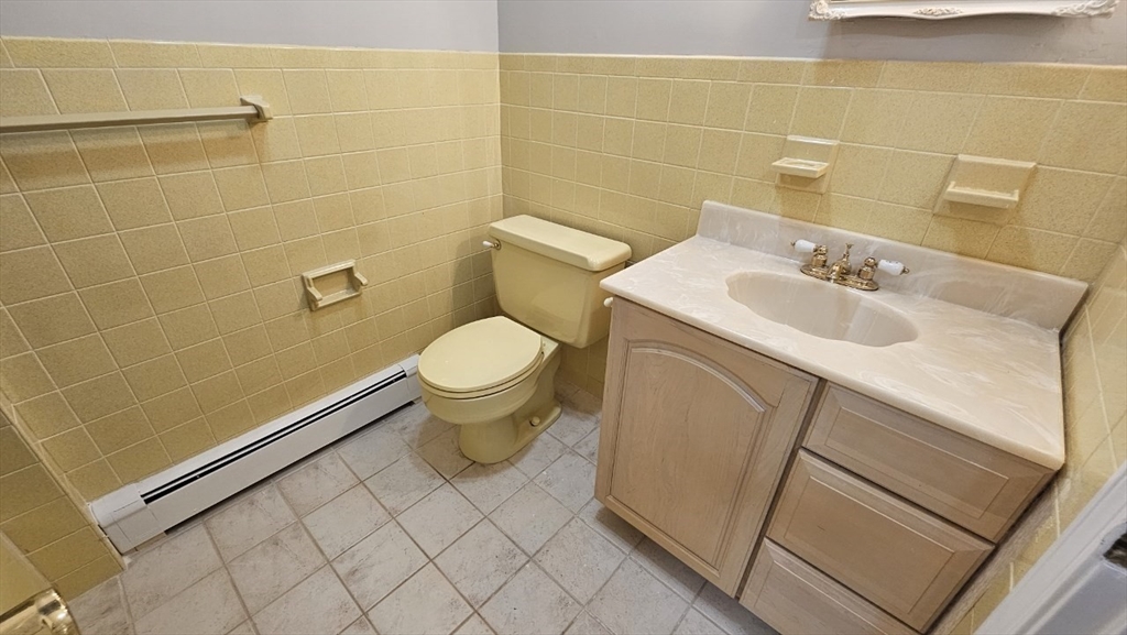 395 Hollis Road Lunenburg, MA 01462 - Photo 12 of 29 Gallery Image 12