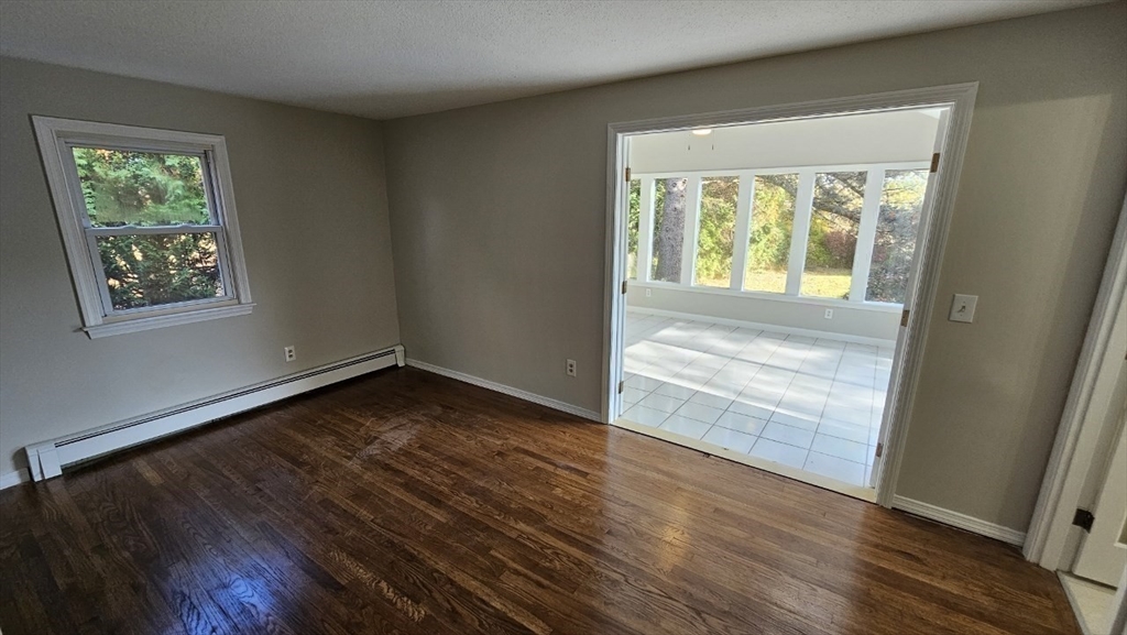 395 Hollis Road Lunenburg, MA 01462 - Photo 16 of 29 Gallery Image 16