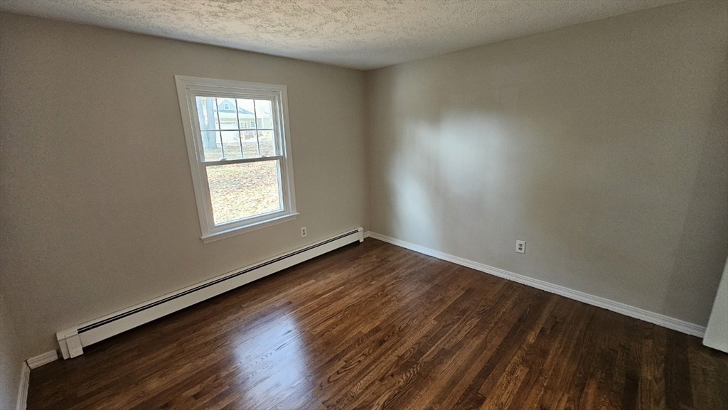 395 Hollis Road Lunenburg, MA 01462 - Photo 25 of 29 Gallery Image 25