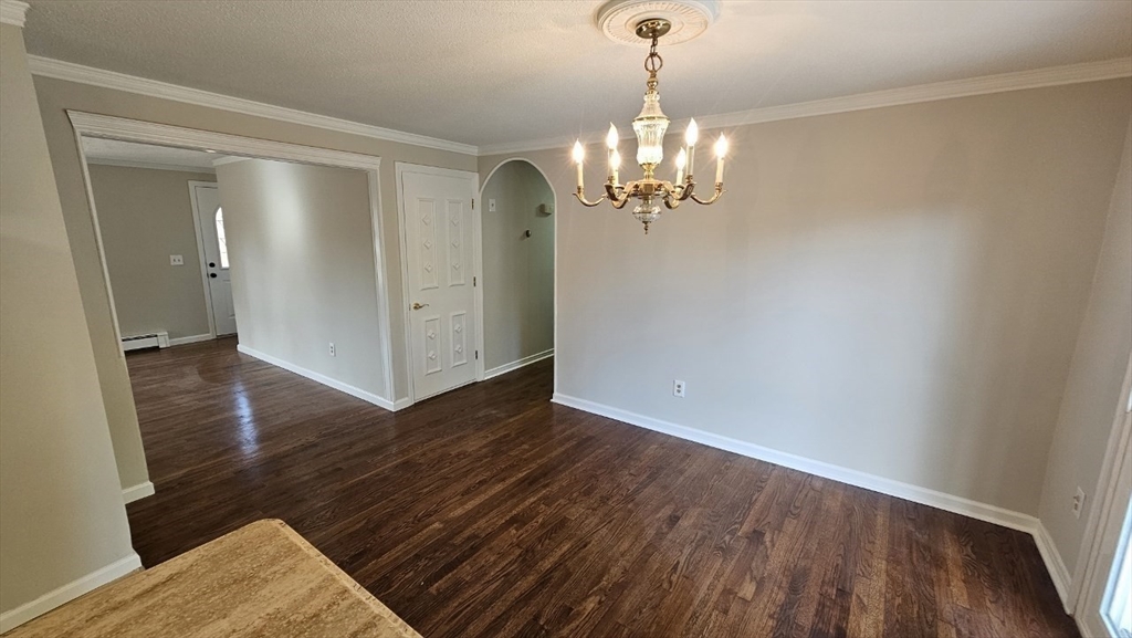 395 Hollis Road Lunenburg, MA 01462 - Photo 7 of 29 Gallery Image 7
