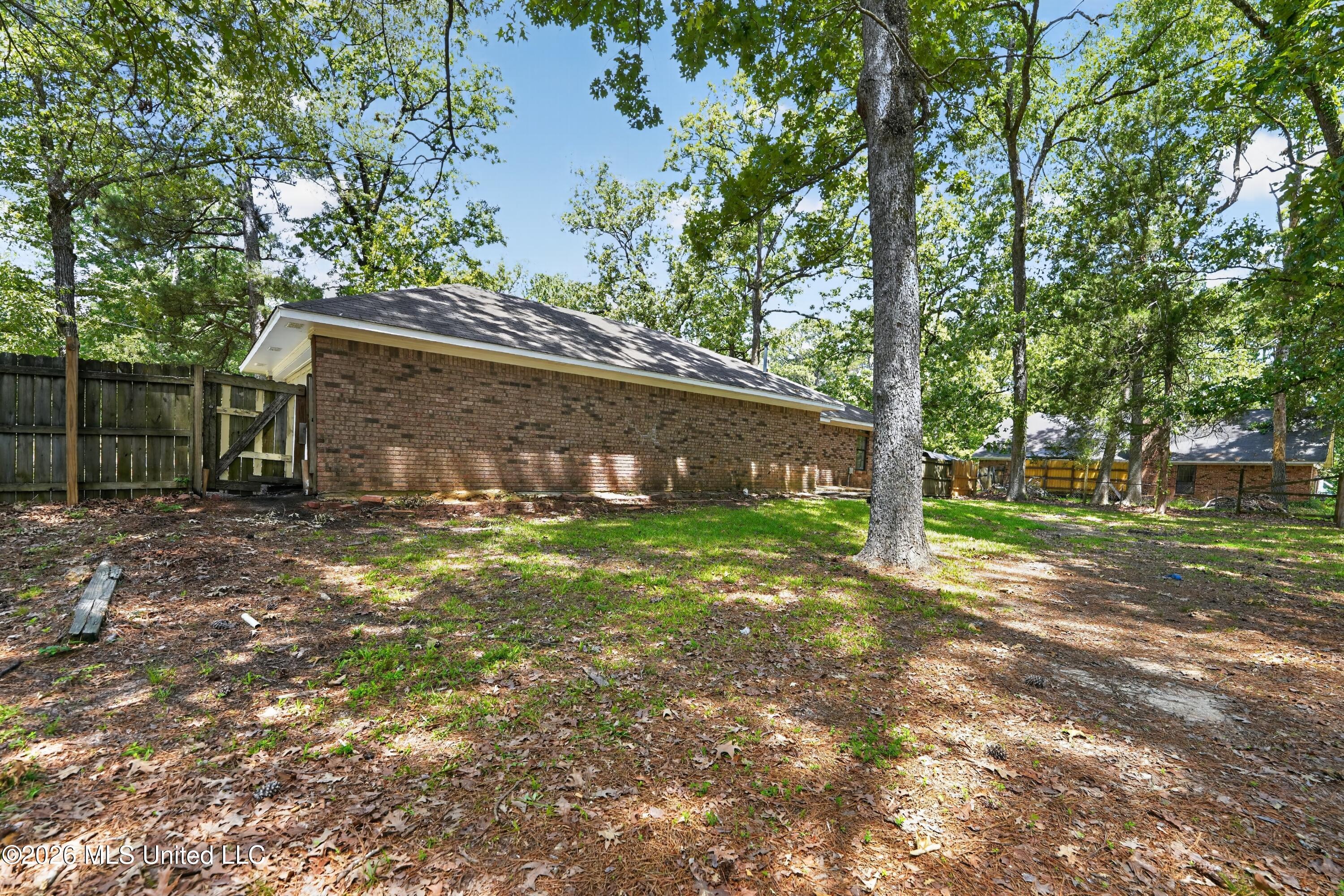 125 Brandy Run Road Brandon, MS 39047 - Photo 43 of 45 02_125_Brandy_Run_Rd_Brandon-Exterior-66