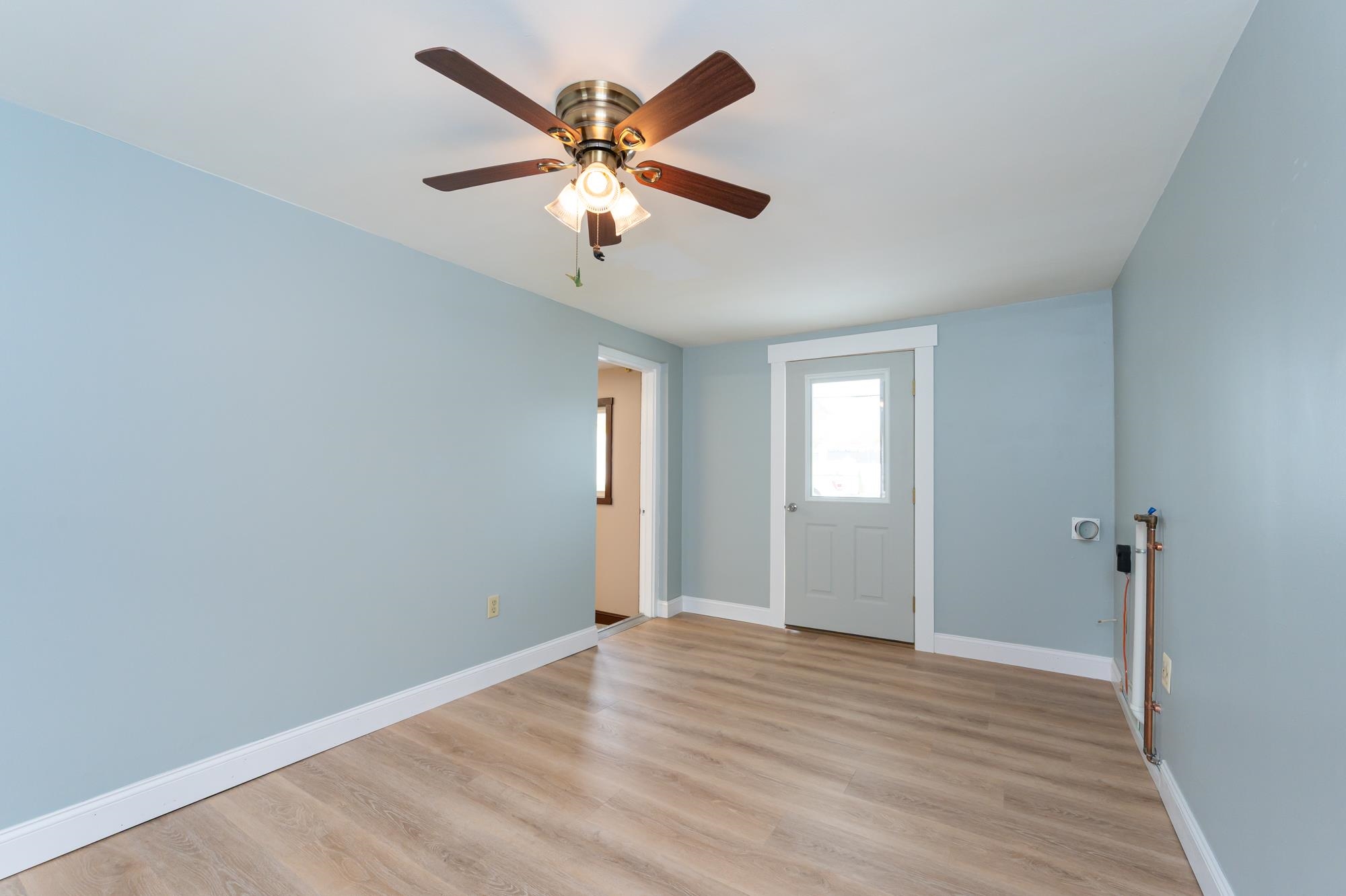 41 New Dunstable Road Nashua, NH 03060 - Photo 5 of 43 Gallery Image 5