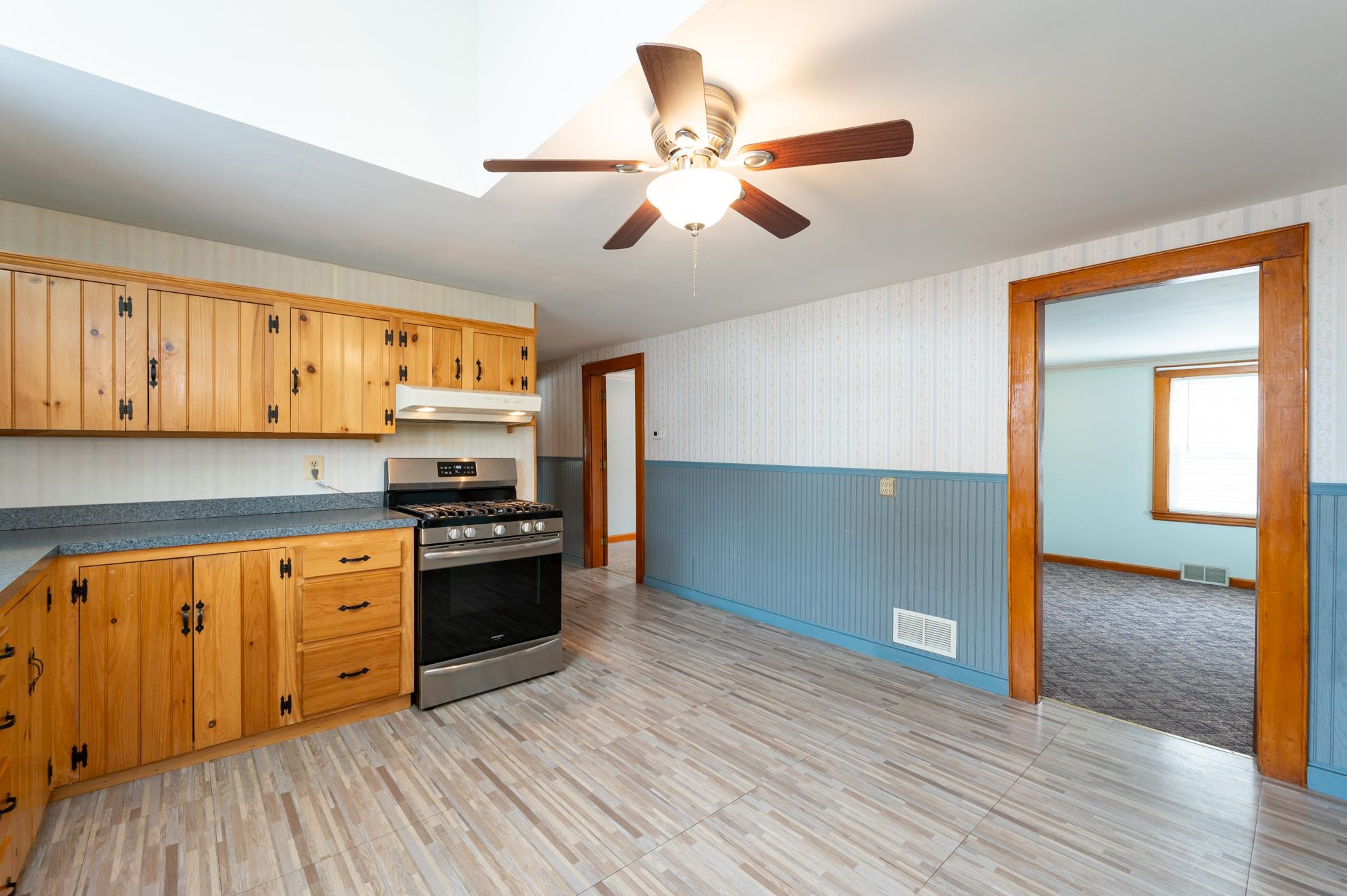 41 New Dunstable Road Nashua, NH 03060 - Photo 8 of 43 Gallery Image 8