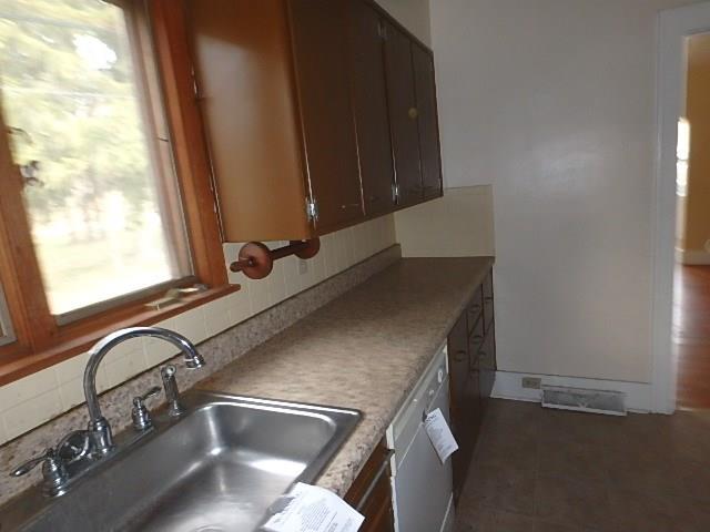 780 Elk Avenue Rochester, PA 15074 - Photo 8 of 21