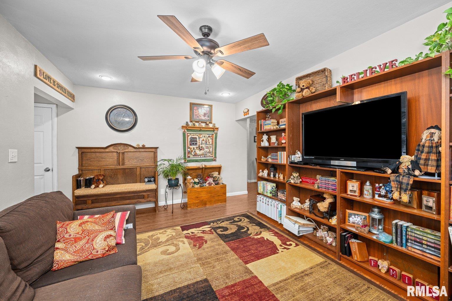 2946 Jersey Ridge Road Davenport, IA 52803 - Photo 8 of 28 Gallery Image 8