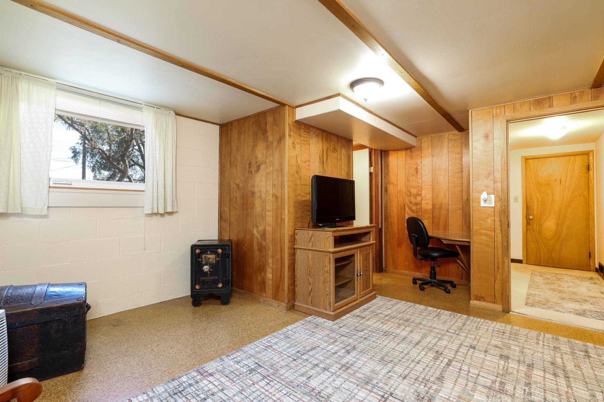 3305 18th Avenue Northwest Rochester, MN 55901 - Photo 23 of 34