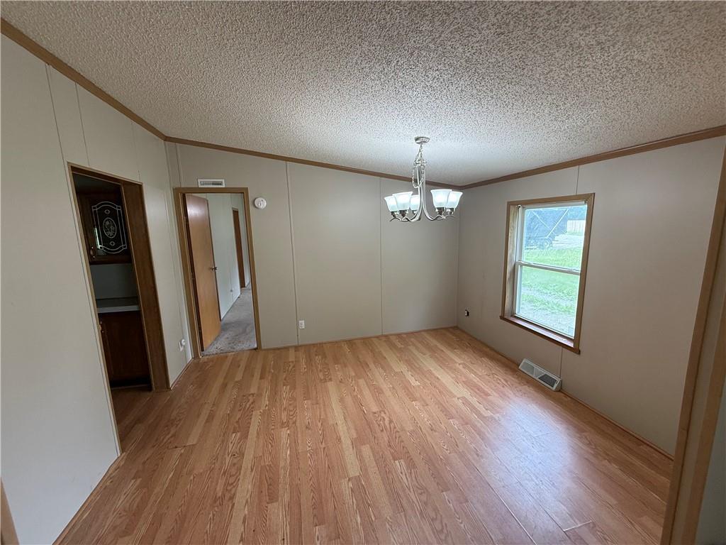 18505 East Truman Road Independence, MO 64057 - Photo 4 of 25