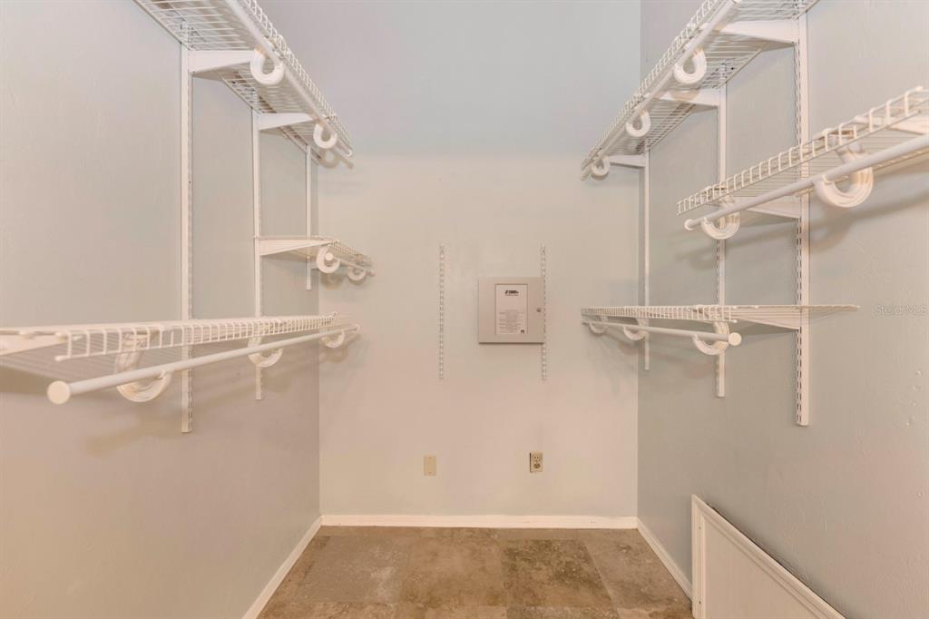 902 Southwest 51 Way Gainesville, FL 32607 - Photo 12 of 38 Gallery Image 12