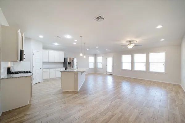 $2,300 | 7329 Sentry Path, Austin, TX 78744