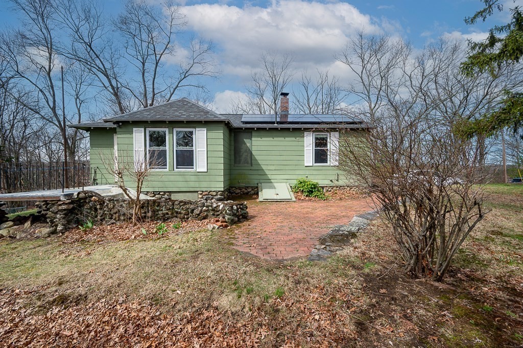 25 Wauwinet Road Worcester, MA 01605 - Photo 1 of 31 Gallery Image 1