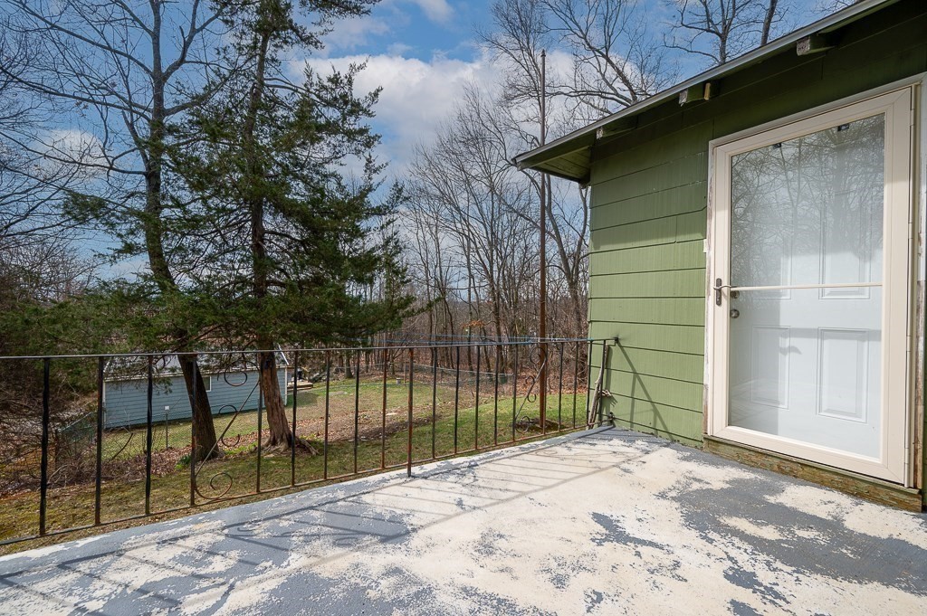 25 Wauwinet Road Worcester, MA 01605 - Photo 5 of 31 Gallery Image 5
