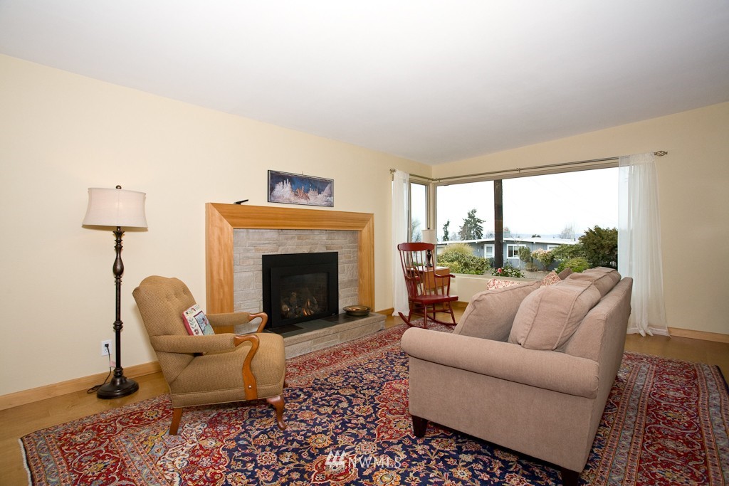 958 Daley Street Edmonds, WA 98020 - Photo 6 of 17 Gallery Image 6