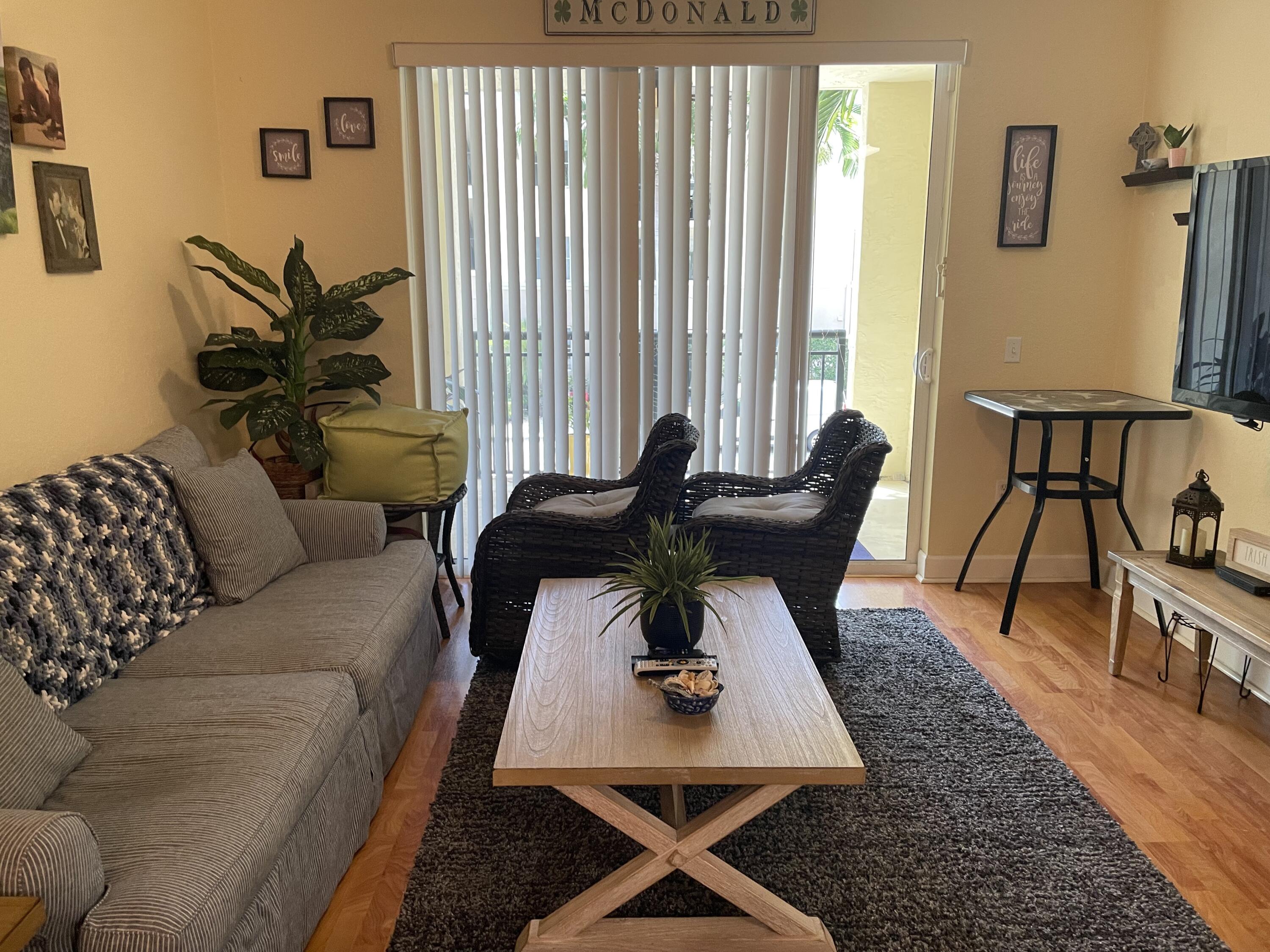 2203 Renaissance Way, Unit 203 Boynton Beach, FL 33426 - Photo 4 of 16 Vztc3Df8TJOLgyl6%UtNzw