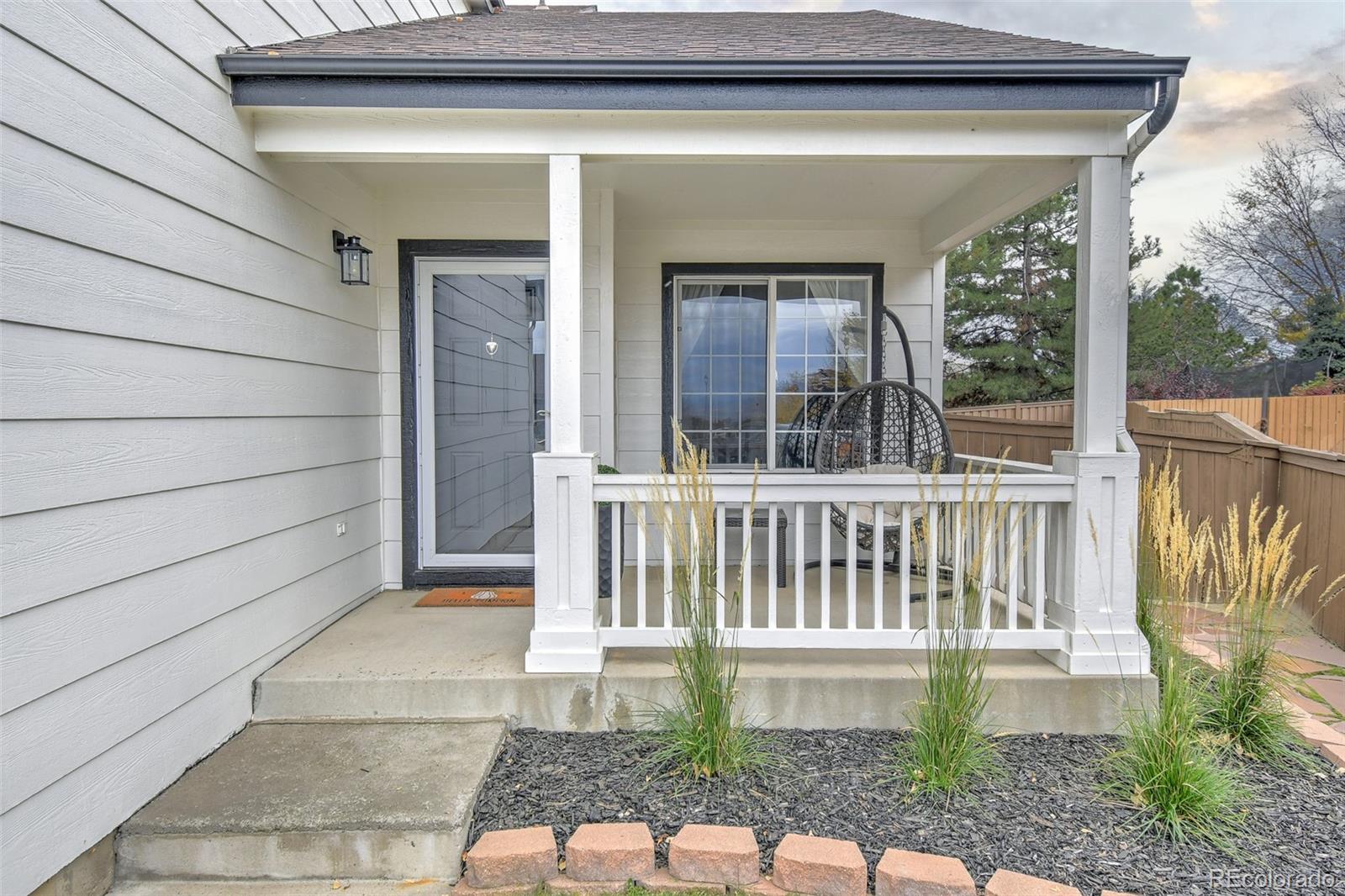 2146 Castle Ridge Way Highlands Ranch, CO 80129 - Photo 2 of 29