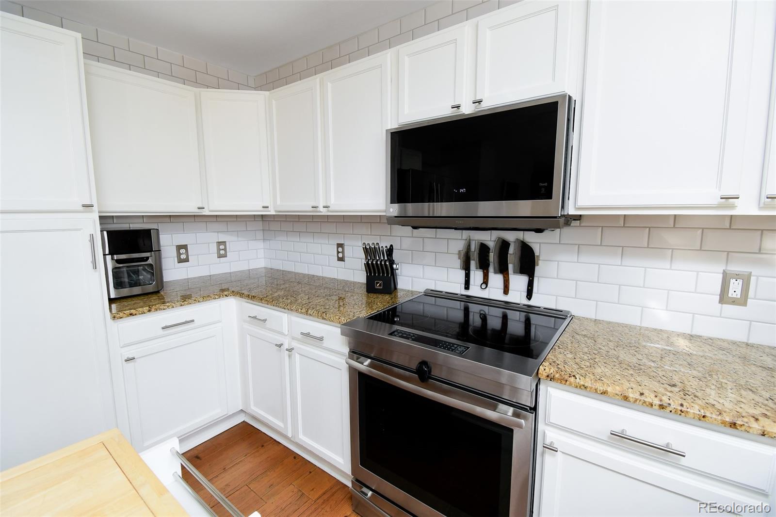 2146 Castle Ridge Way Highlands Ranch, CO 80129 - Photo 6 of 29