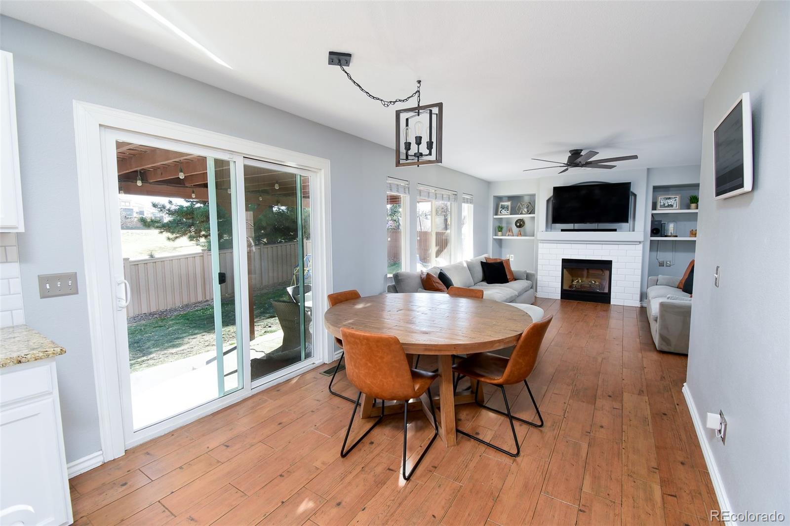 2146 Castle Ridge Way Highlands Ranch, CO 80129 - Photo 8 of 29