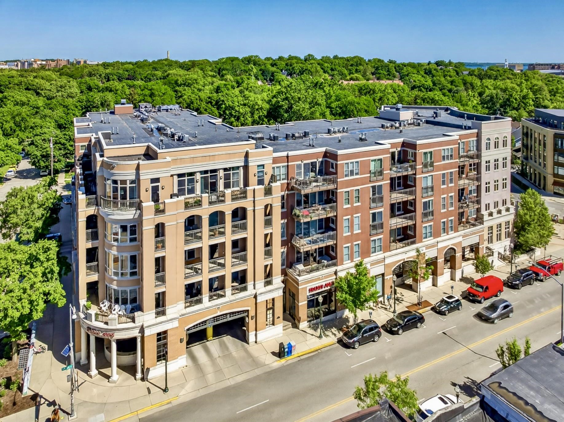 1802 Monroe Street, Unit 40102 Madison, WI 53711 - Photo 2 of 62
