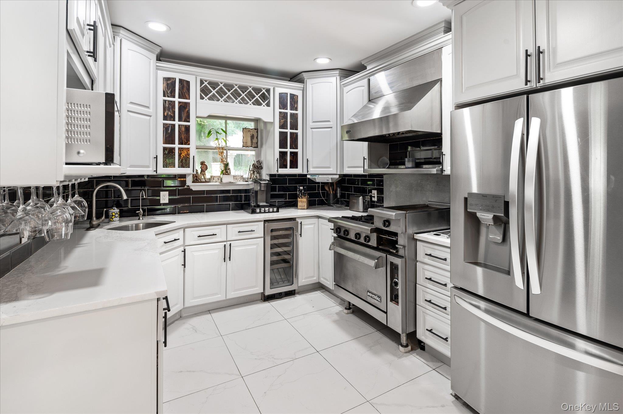 472 Union Valley Road Mahopac, NY 10541 - Photo 3 of 27 Kitchen