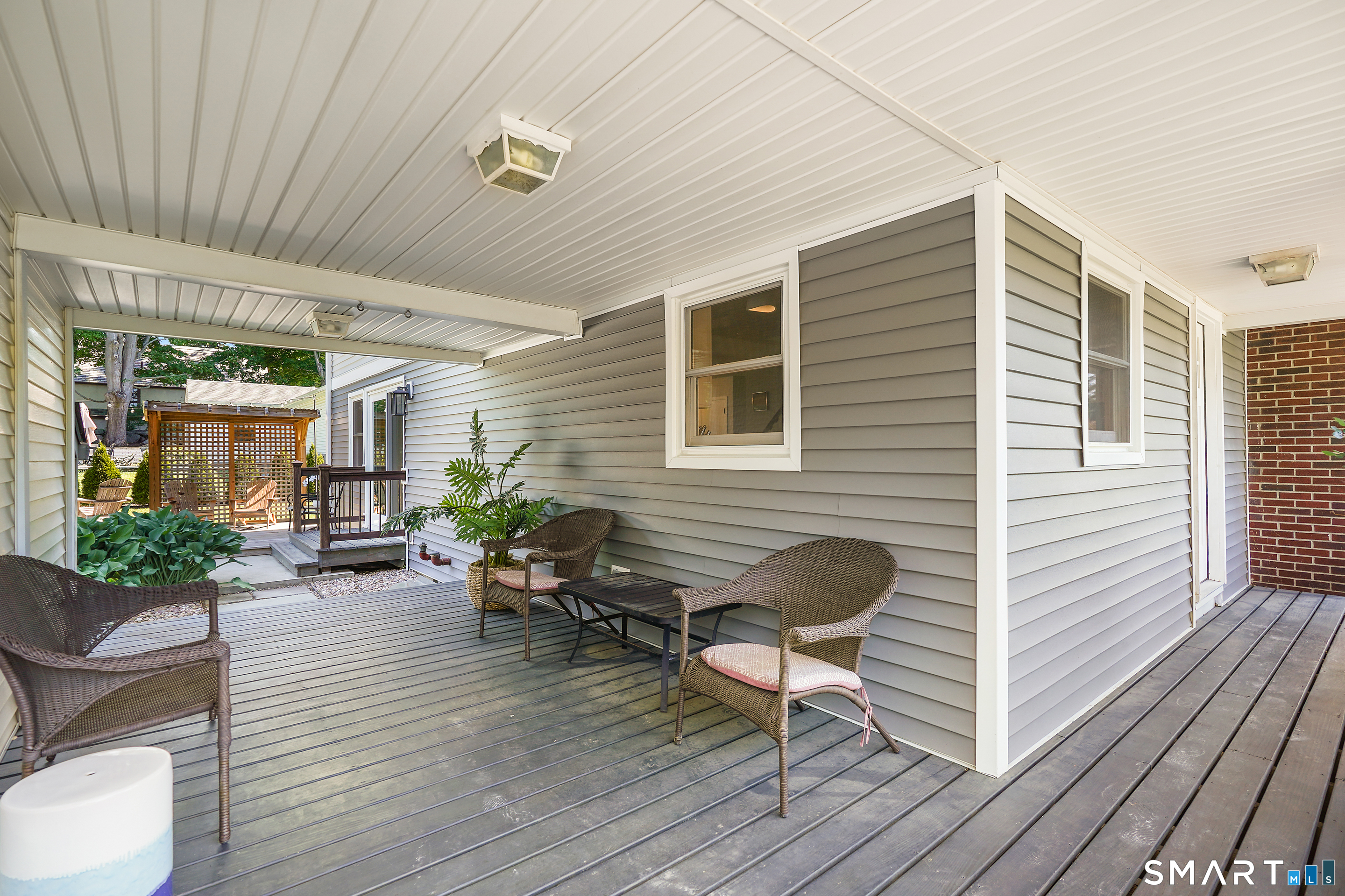 516 Stillwater Road Stamford, CT 06902 - Photo 24 of 37