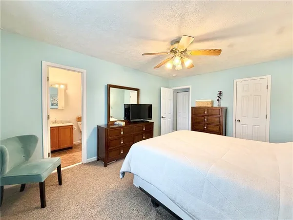 $250,000 | 213 Manor View Drive, Manor, PA 15665