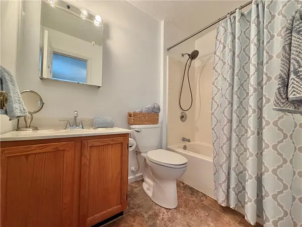 $250,000 | 213 Manor View Drive, Manor, PA 15665