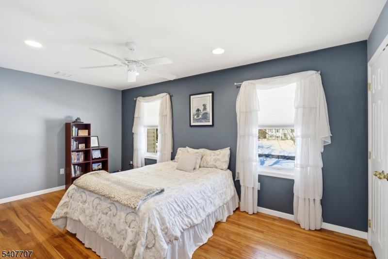 46 Arthur Road Hillsborough, NJ 08844 - Photo 14 of 38