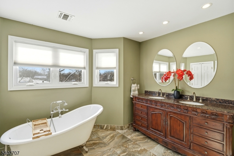 46 Arthur Road Hillsborough, NJ 08844 - Photo 22 of 38