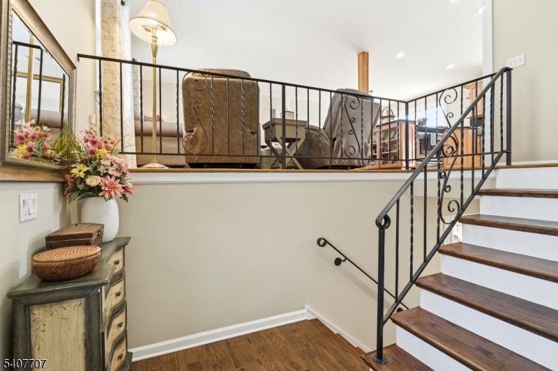 46 Arthur Road Hillsborough, NJ 08844 - Photo 8 of 38