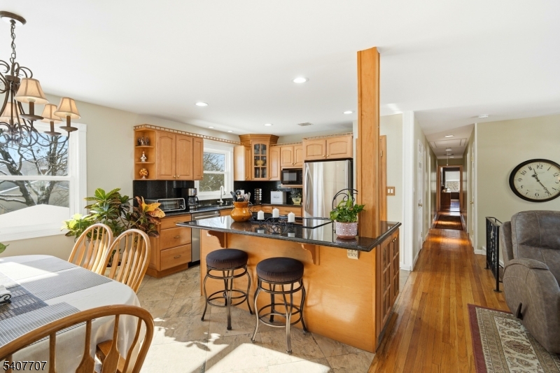 46 Arthur Road Hillsborough, NJ 08844 - Photo 9 of 38