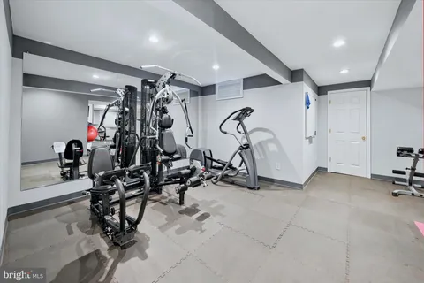 $689,900 | 112 Sweethollow Drive, Bear, DE 19701