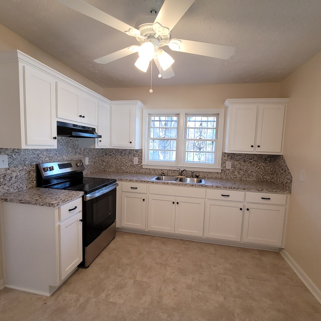 1702 Elvan Avenue Columbus, GA 31903 - Photo 5 of 9