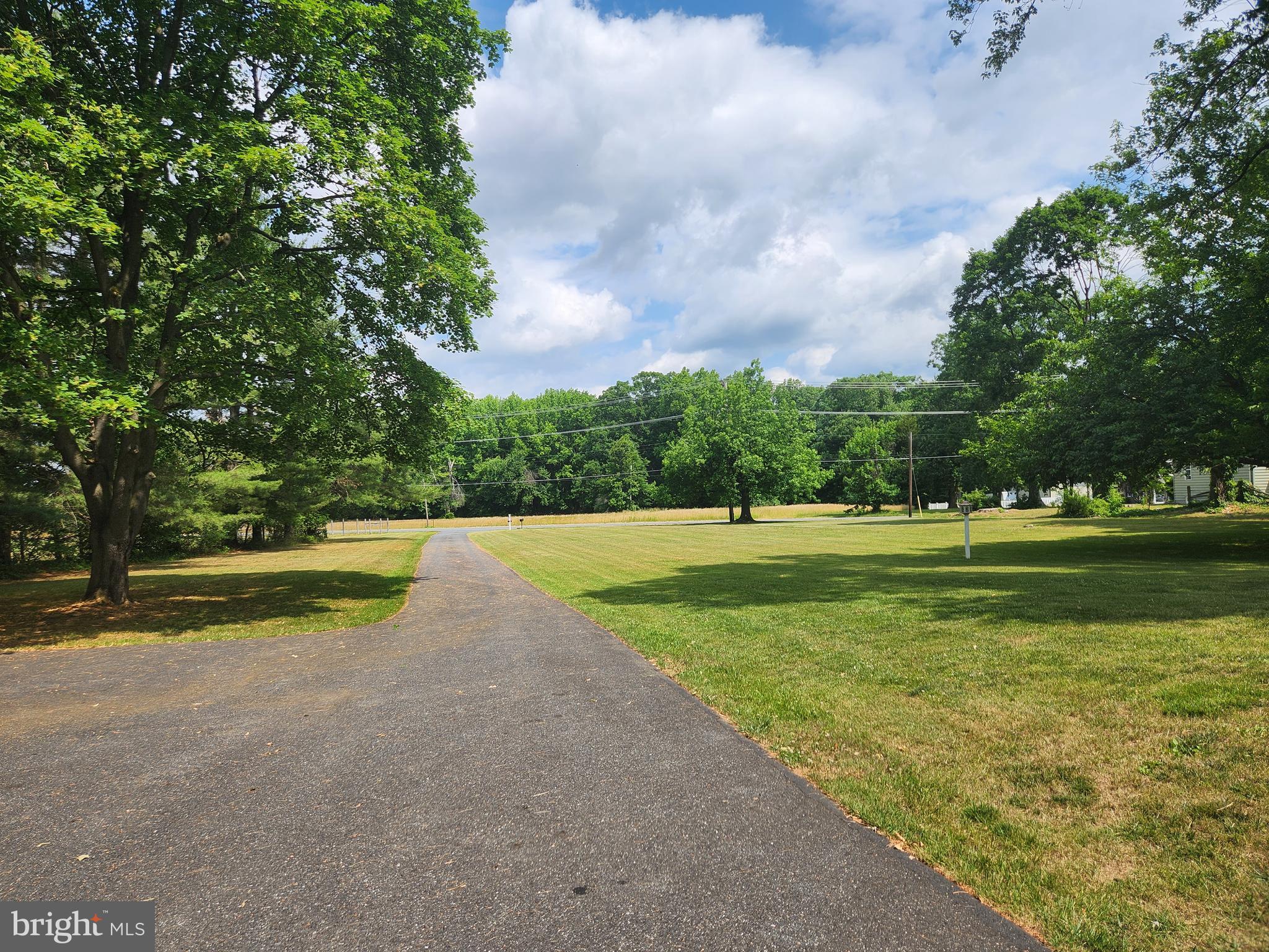 3733 Aldino Road Aberdeen, MD 21001 - Photo 35 of 40 Asphalt driveway