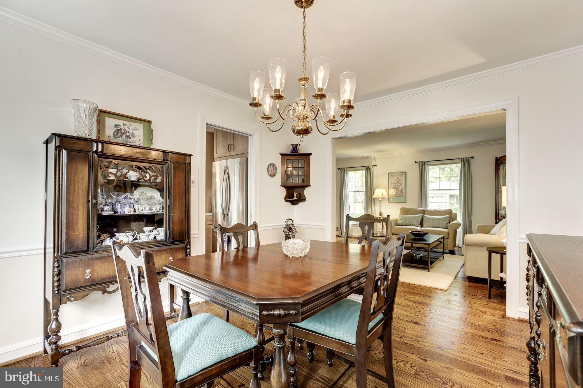 8 Treworthy Road Gaithersburg, MD 20878 - Photo 8 of 30 Dining Room