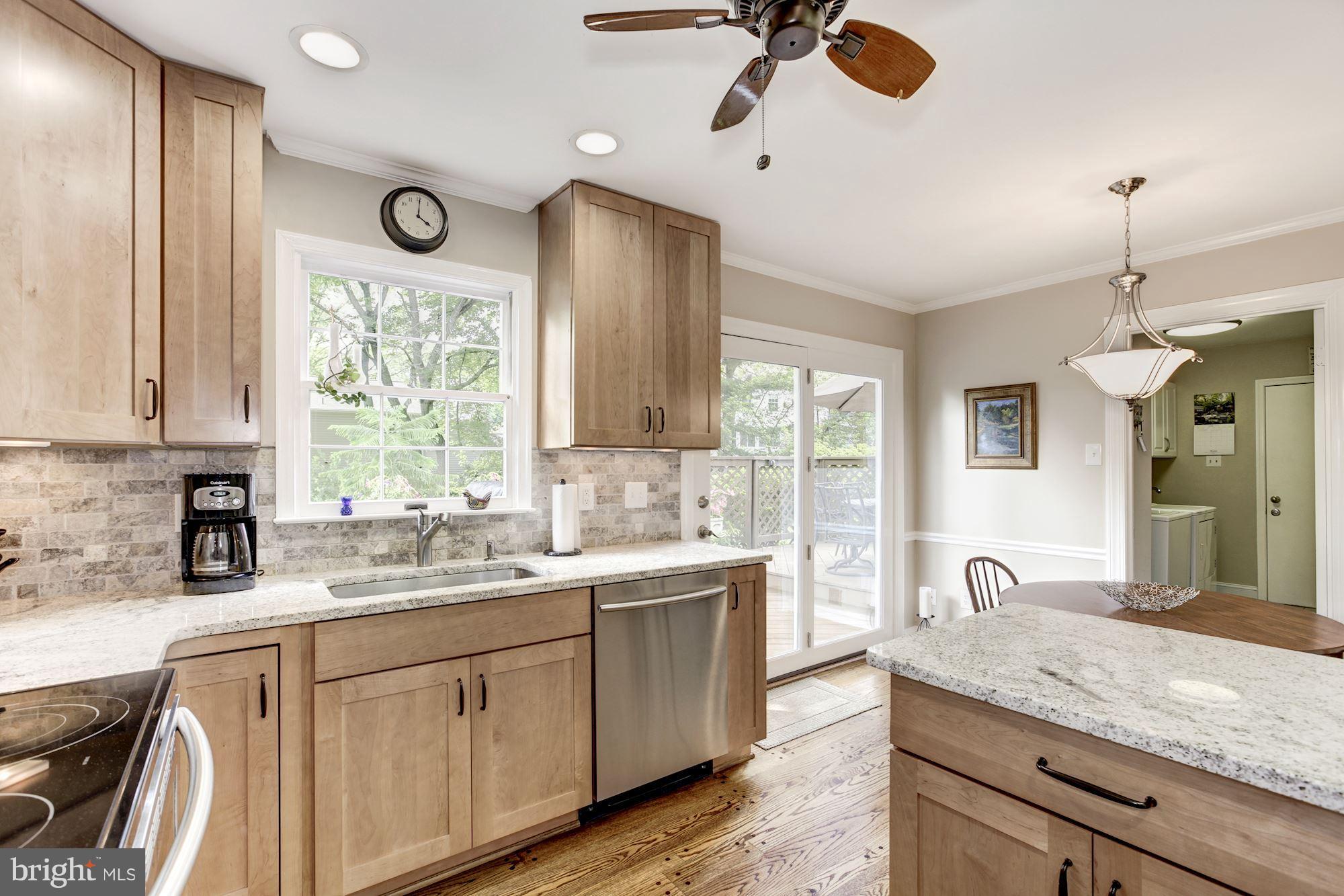 8 Treworthy Road Gaithersburg, MD 20878 - Photo 10 of 30 Kitchen