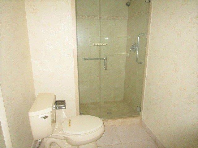 8409 Casa Del Lago, Unit B Boca Raton, FL 33433 - Photo 14 of 15 Bathroom