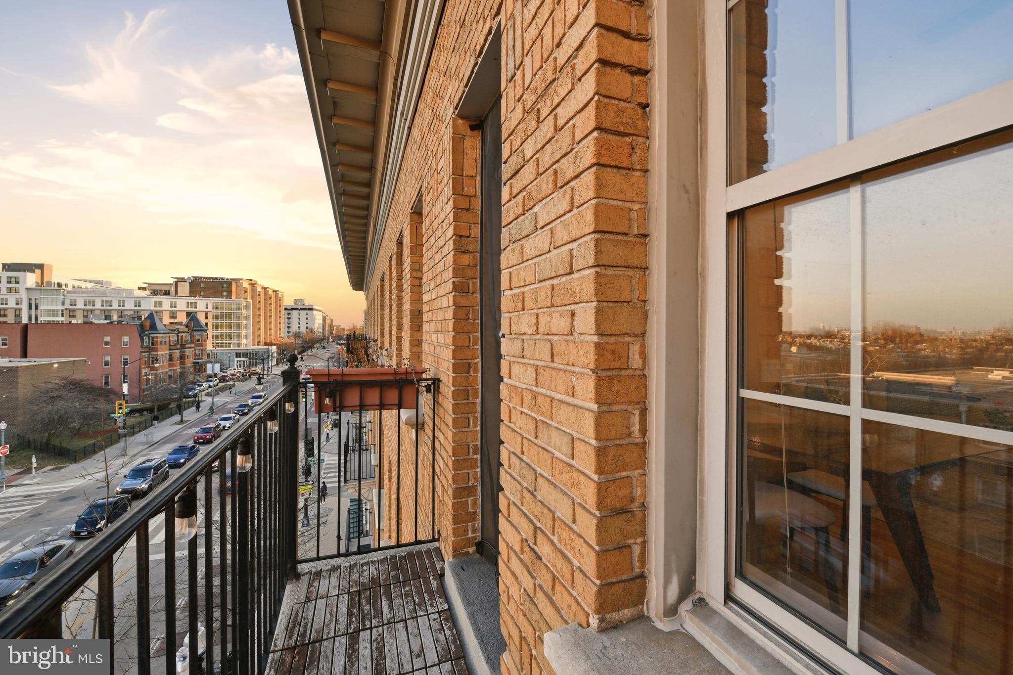 1401 Columbia Road Northwest, Unit 414 Washington, DC 20009 - Photo 22 of 39