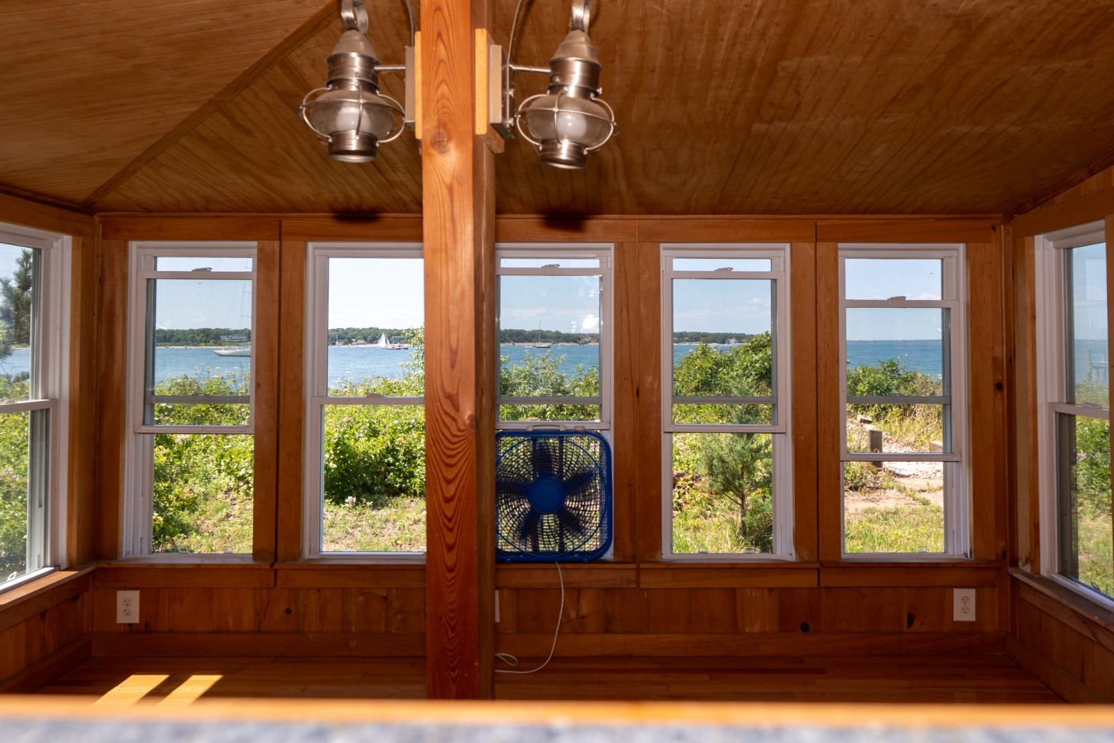 13 Beach Road Oak Bluffs, MA 02557 - Photo 12 of 24 Dining room
